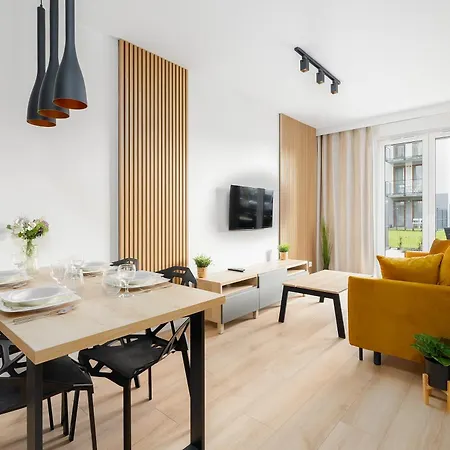 Comfortable With Parking & Garden By Renters * Poznan