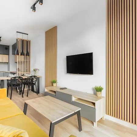 Apartment Comfortable With Parking & Garden By Renters *