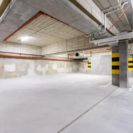 Comfortable With Parking & Garden By Renters Poznan